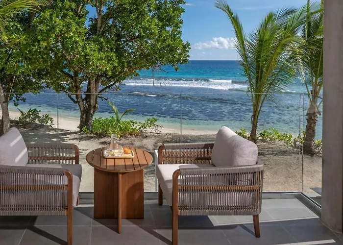 Avani Barbarons Seychelles Resort 5*